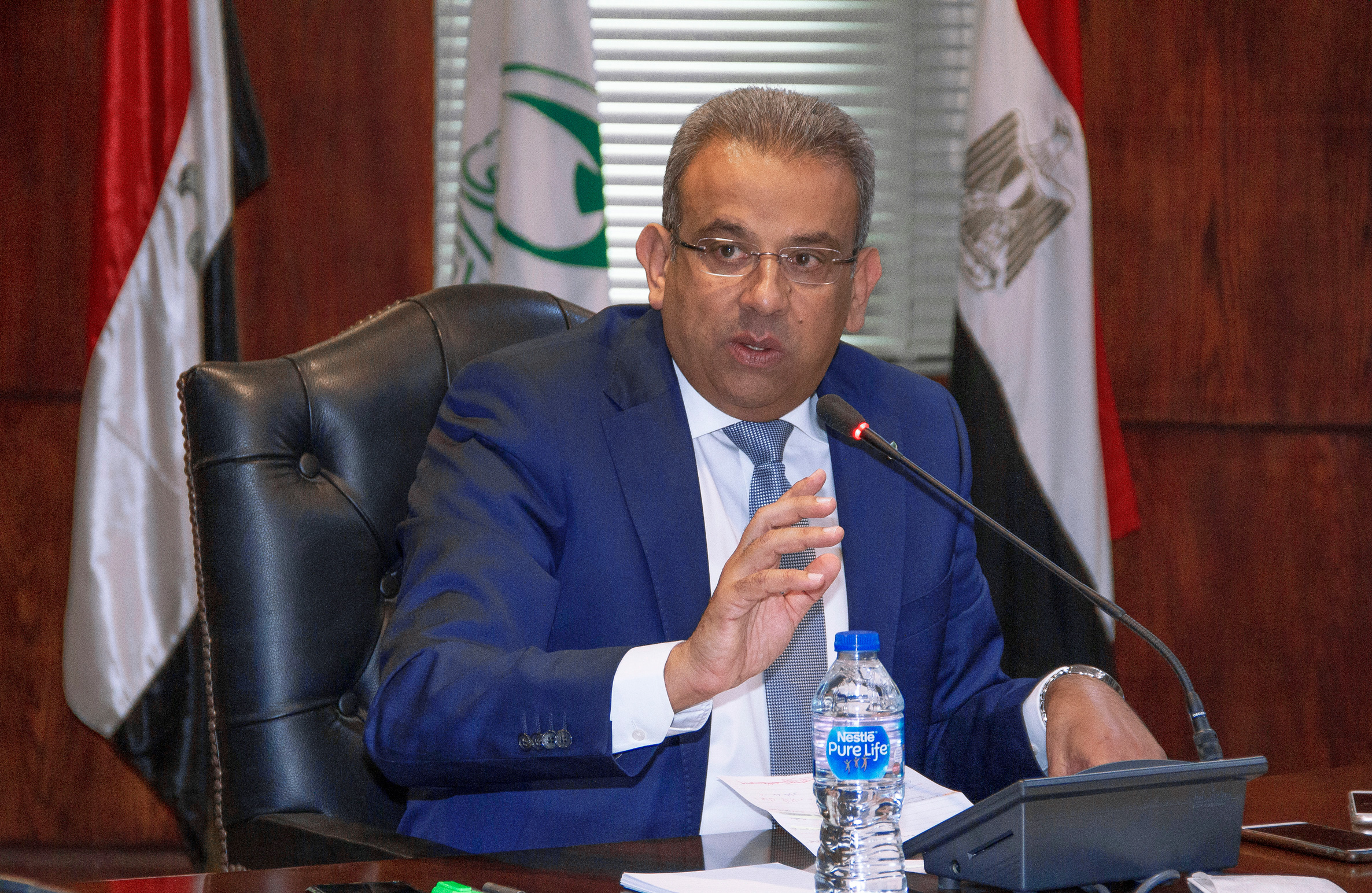 عصام الصغير رئيس البريد المصري