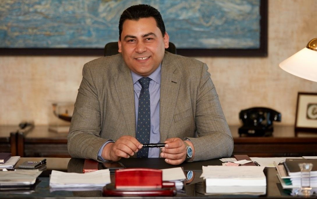 عادل حامد الرئيس التنفيذي للشركة المصرية للاتصالات