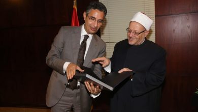 Post chief with the Mufti