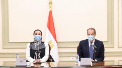 وزيري الاتصالات والبيئة