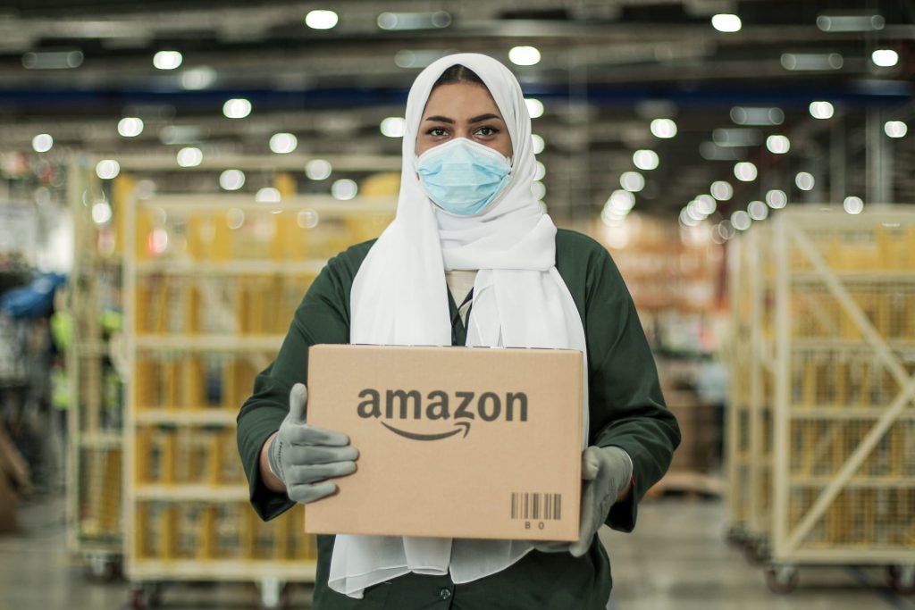 سوق وامازون.. لماذا لم تتحول souq في مصر للعلامة التجارية لعملاق التجارة الالكترونية في العالم ؟