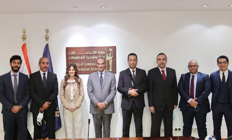 مذكرة تفاهم بين وزارة الاتصالات و مايكروسوفت العالمية