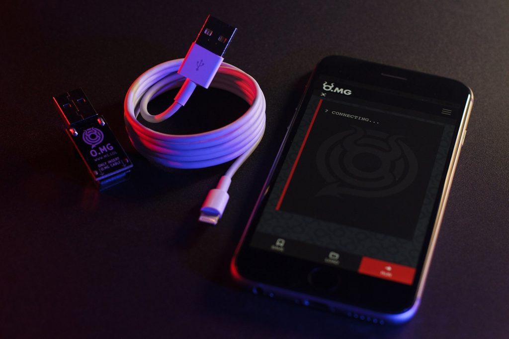 كابل شحن بمنفذ USB-C يستطيع سرقة البيانات والأرقام السرية من هاتفك.. خلي بالك