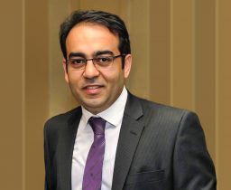 عمرو فاروق رئيس الشركة