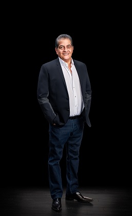 الإعلامي أسامة كمال