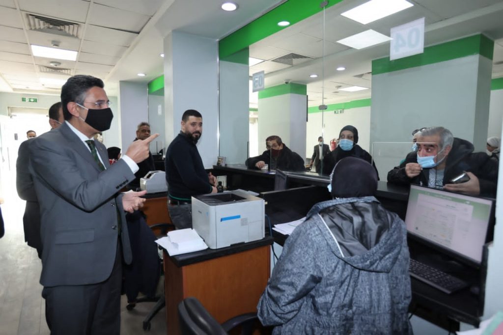 جولات تفقدية لرئيس البريد لمتابعة حركة انتظام العمل بالمكاتب.. ومحاسبة المقصرين