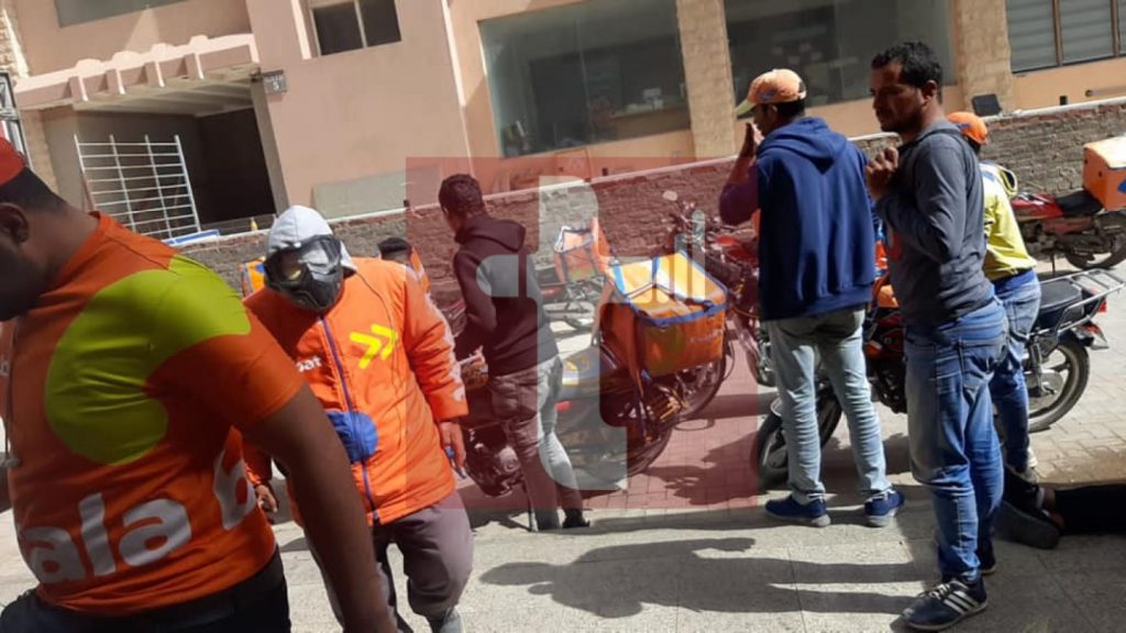 إضراب عاملي دليفري "طلبات" في مصر بسبب تجاهل الشركة لمطالبهم.. صور