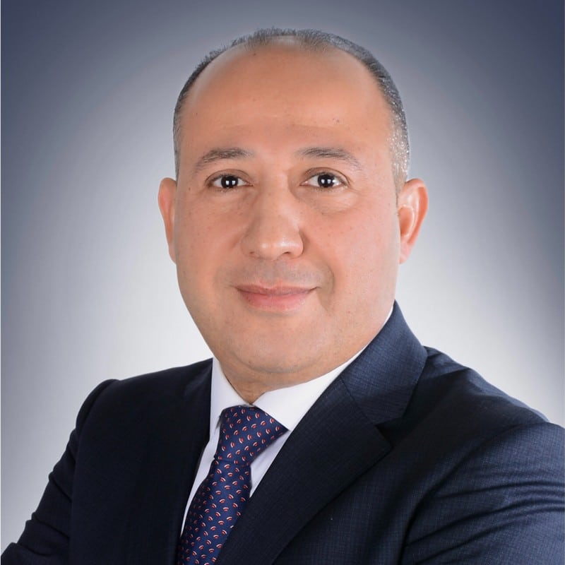 عادل الأنصاري، المدير الإقليمي لخدمات ما قبل البيع بمنطقة مصر وليبيا والمشرق العربي بشركة دل تكنولوجيز يتحدث عن السحابة المتعددة