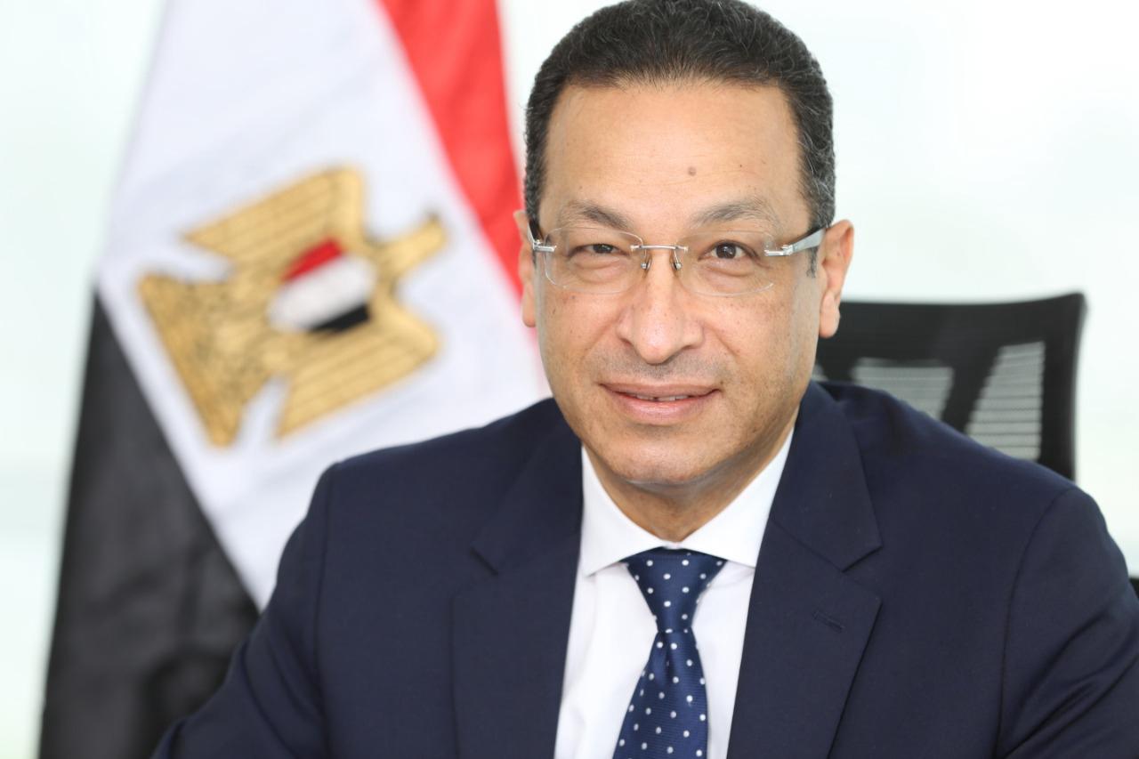 تكليف رأفت هندى بأعمال الرئيس التنفيذى للجهاز القومى لتنظيم الاتصالات