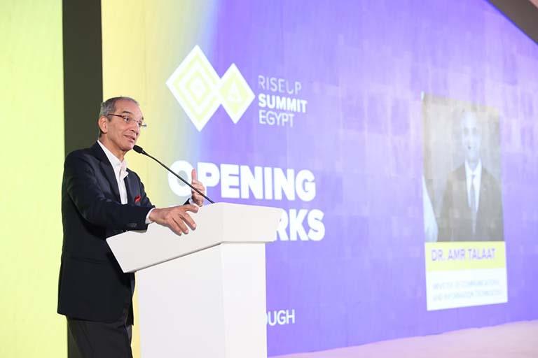 وزير الاتصالات يتحدث عن تسهيلات جديدة لشركات التصميم الالكتروني الناشئة