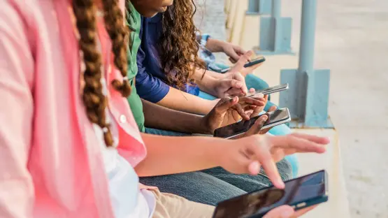 بدء تطبيق «باقة الطفل» على خطوط المحمول تمهيدًا لتعميمها على الإنترنت المنزلي
