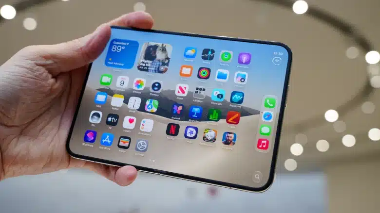 «أبل» تزيد إنتاج iPhone Duo.. الهاتف القابل للطي يختبر قدرة الشركة على تلبية الطلب